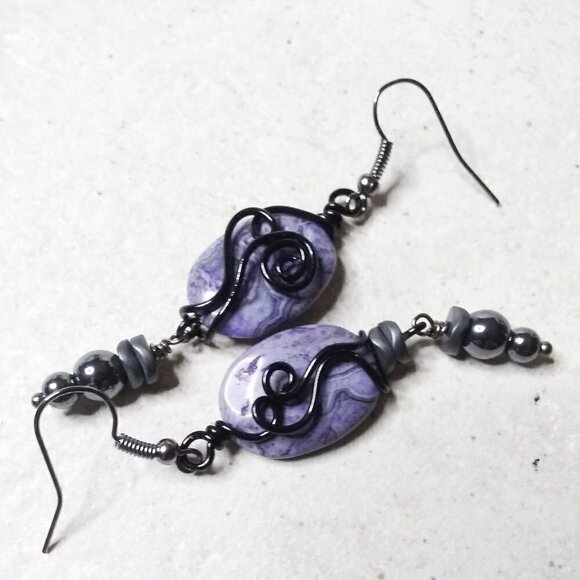 Smokey Gray + Lavender! Asymmetrical + Wire Wrapped! Crazy Lace Agate + Hematite - Picture 3 of 6